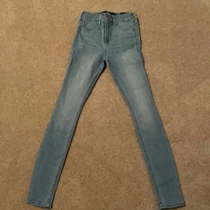 Girls Hollister jeans